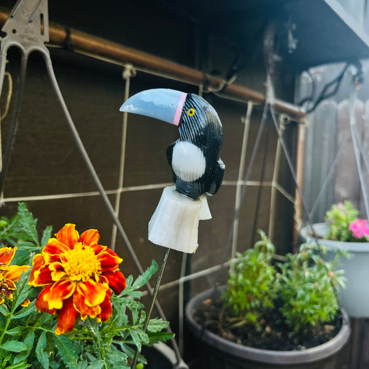 Hand-carved Gemstone Tropical Toucan Yard Stake | Wild Bird Statue Decoration