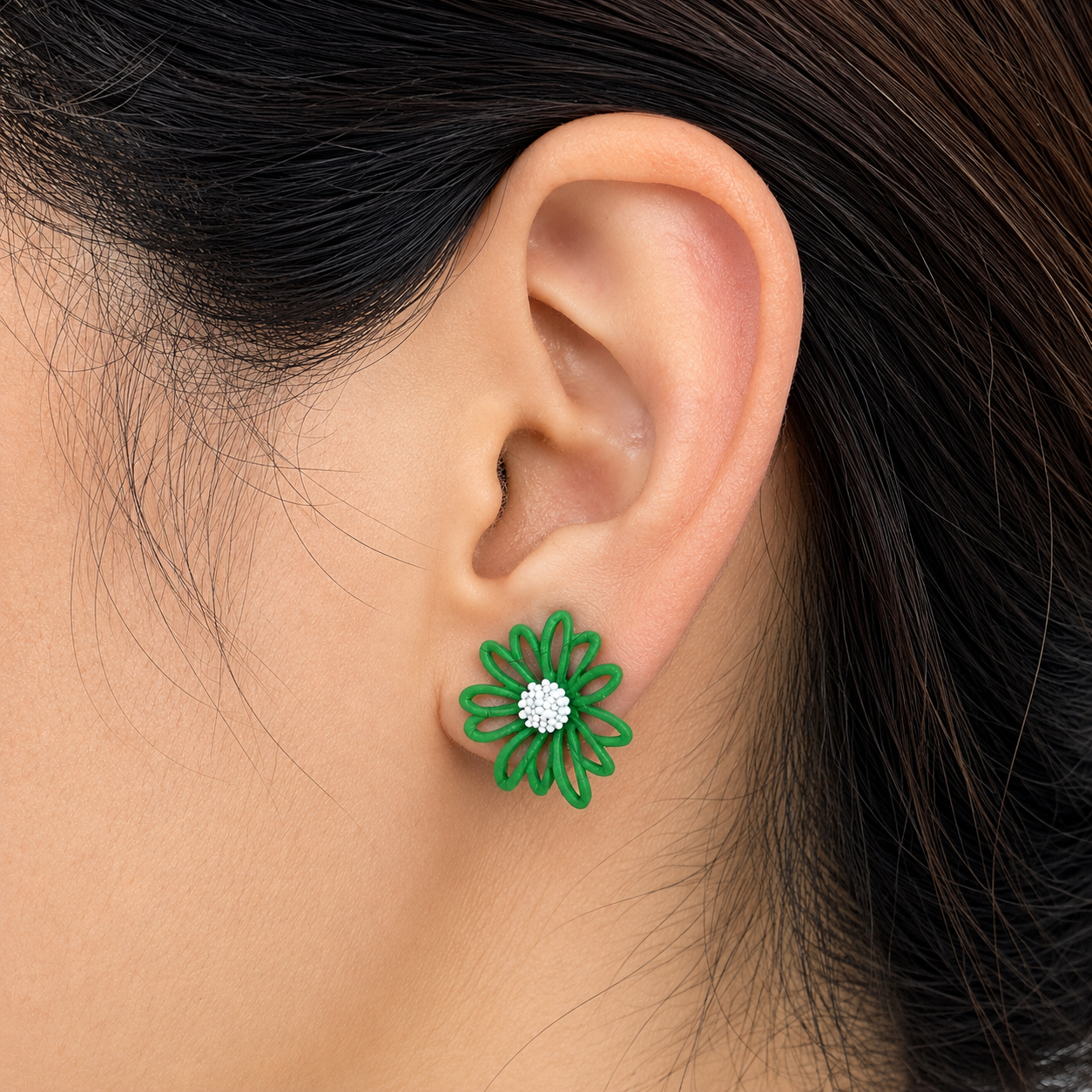 Asymmetrical Daisy Flower Stud Earrings – Mismatched Botanical Floral Earrings