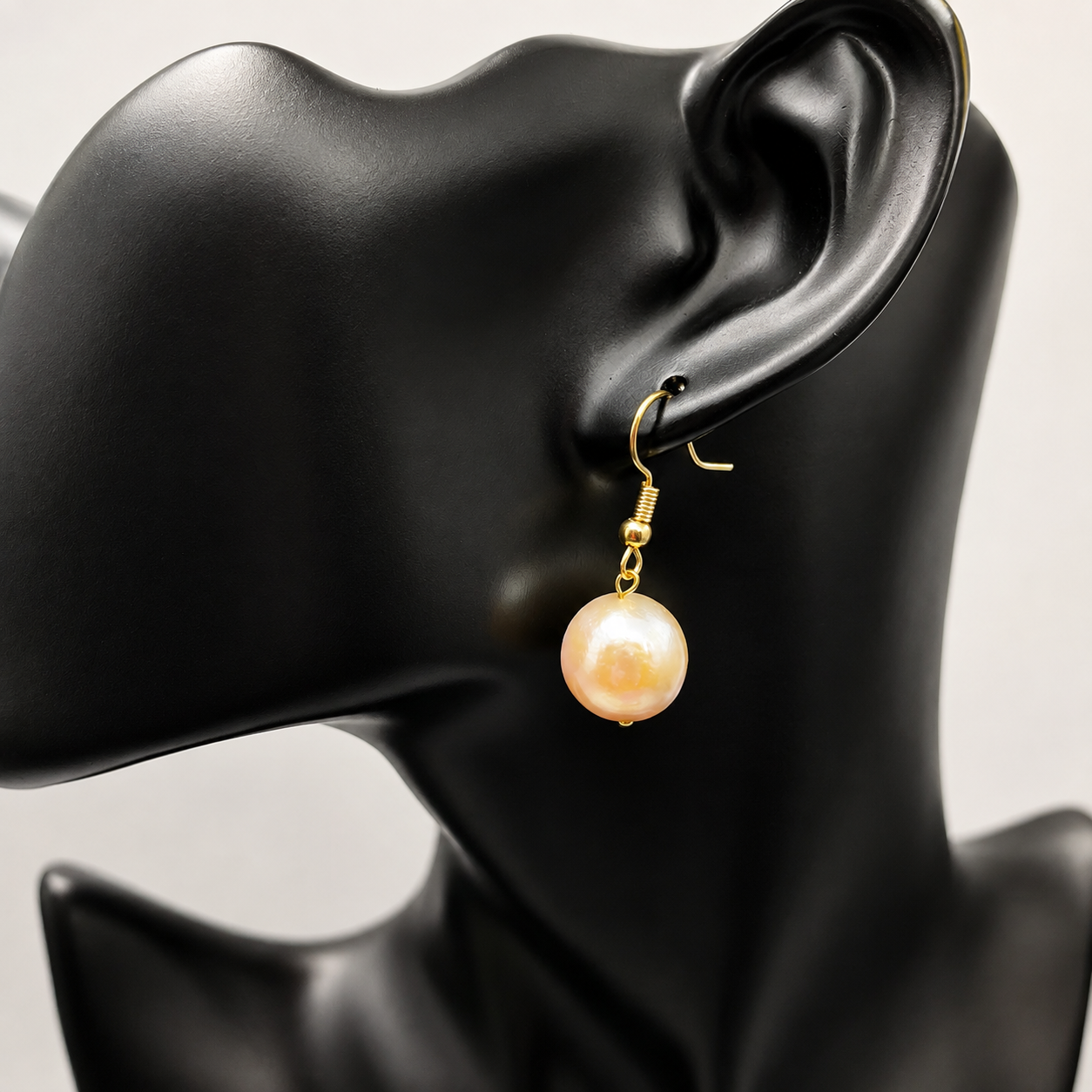 Asymmetrical Gold Lady Profile & Freshwater Pearl Drop Earrings – Renaissance-Inspired Statement Jewelry