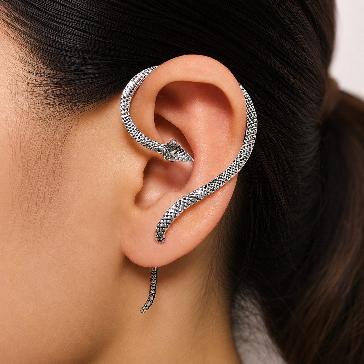 Vintage-Inspired Snake Ear Wrap for Left Ear - Gothic Viper Cuff