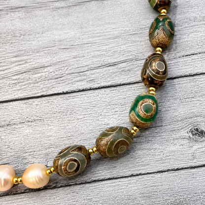 Handmade Pearl & Green Agate Necklace with Tibetan Dzi Beads – Natural Gemstone Boho Jewelry