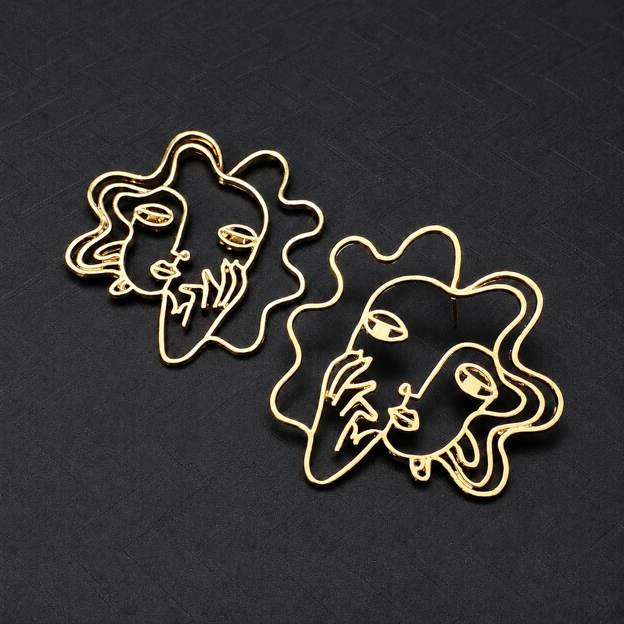 Gold-Tone Abstract Face Stud Earrings – Oversized Line Art Statement Jewelry
