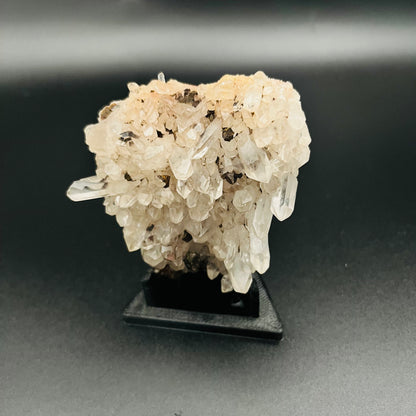 Premium Natural Quartz Crystal Cluster: High-Grade Healing and Meditation Gemstones
