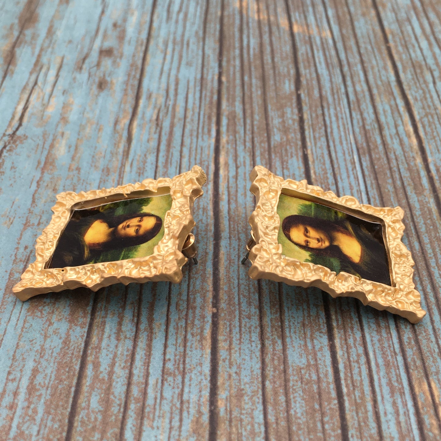 Golden-framed Mona Lisa Oil Painting Earrings - Da Vinci Portrait Jewelry, Renaissance Baroque Victorian Earrings, Gift for Art Lovers