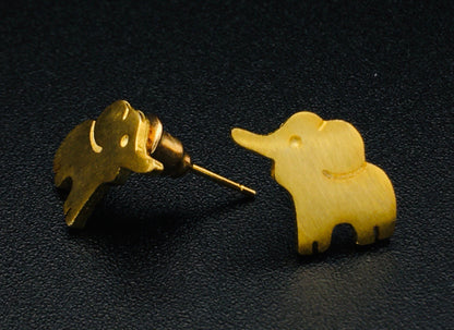 Minimalist Gold Elephant Stud Earrings: Charming Animal-Inspired Jewelry