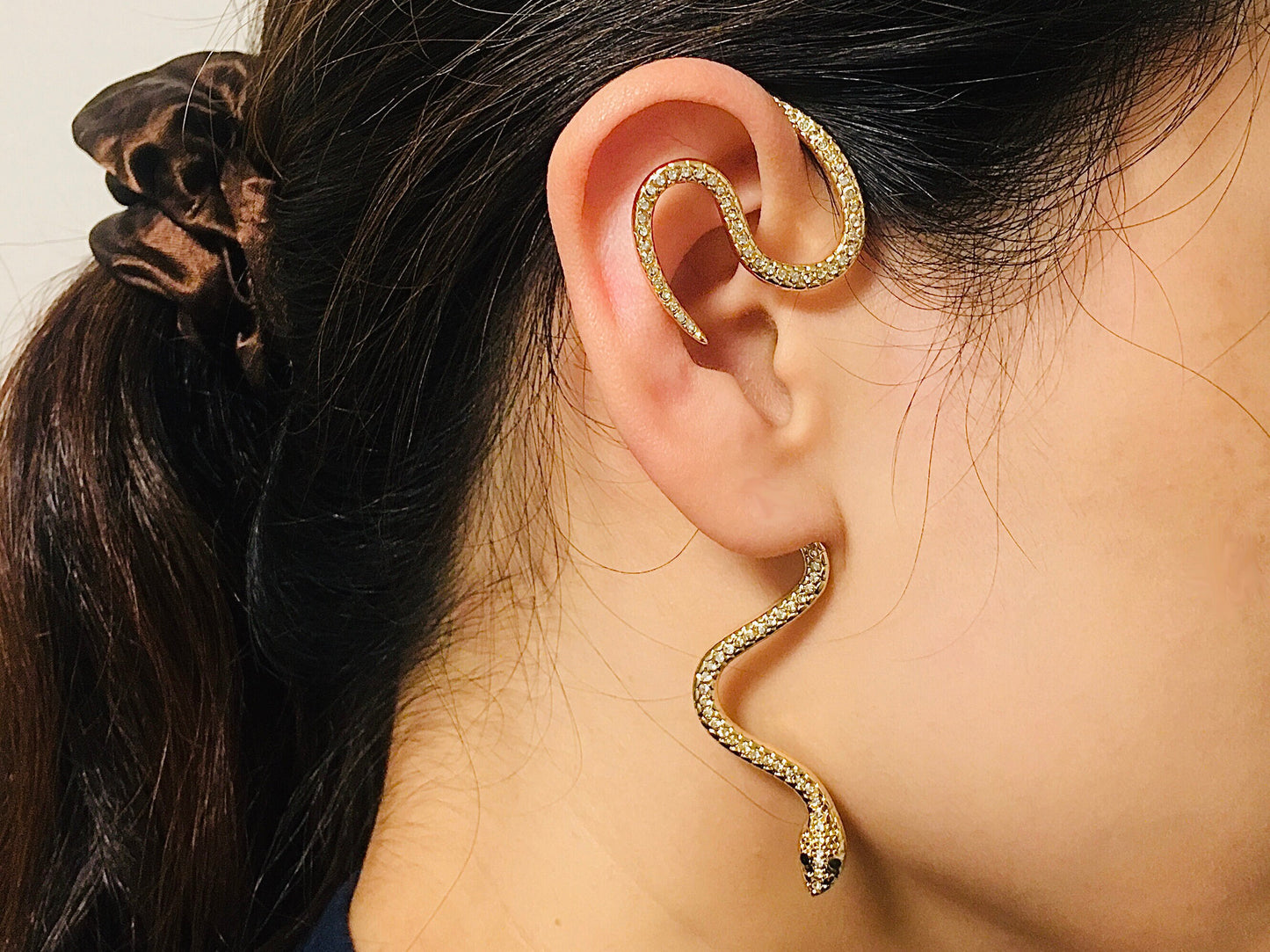 Vintage Snake EarCuff EarWrap - Gold / Bohemian Golden Serpent Ear Cuff Ear Wrap / For Left or Right Ear / Snake Earring / No Piercing