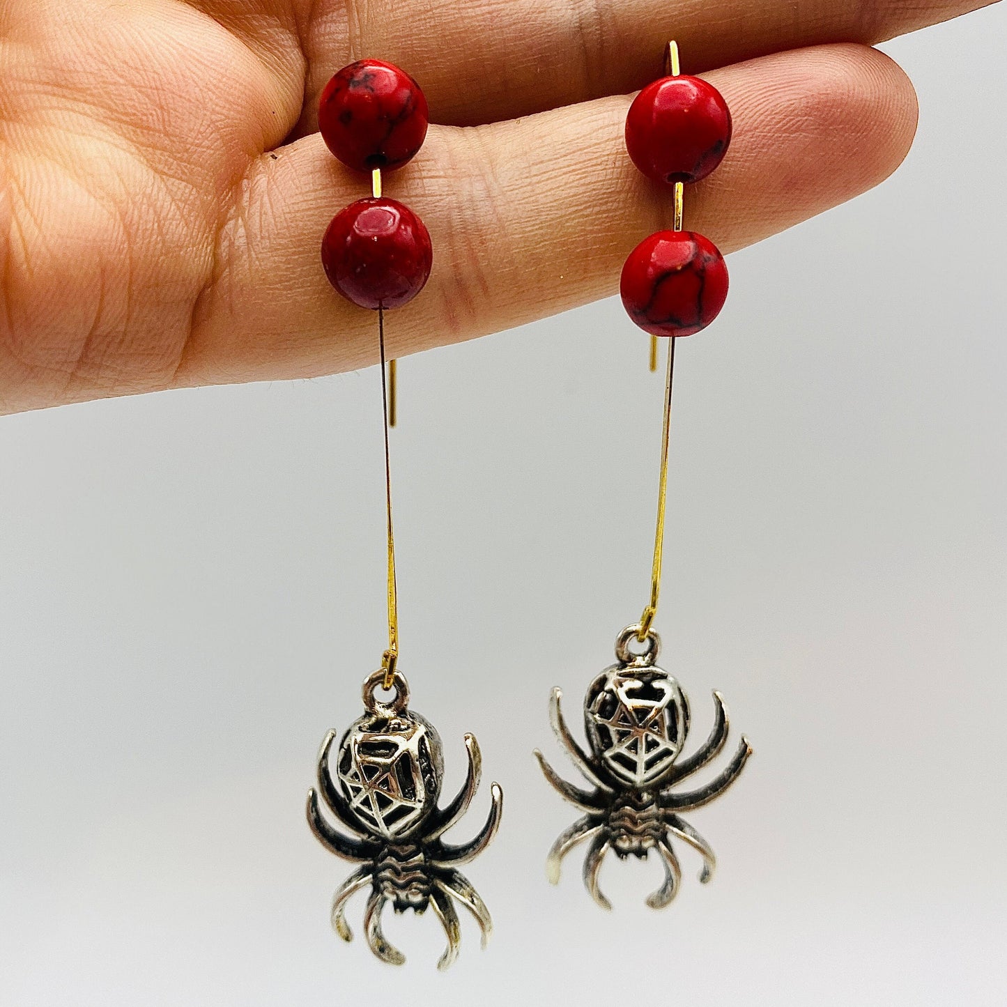 Vintage Gothic Silver Spider Dangle Earrings with Red Beads on Golden Thread | Spooky Halloween Jewelry, Perfect for Parties and Holidays