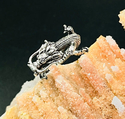 Handmade Adjustable Dragon Ring – Vintage Silver Fantasy Jewelry for Men & Women, Mythical Vintage-Style Fantasy Jewelry,