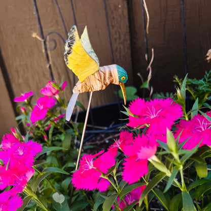 Natural Gem Stone Hummingbird Stick Garden Décor Art